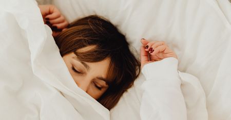 Sypiasz mniej, niż 5 godzin? Naukowcy ze Szwecji mają kiepskie wieści