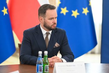 Wojewoda o nocy, gdy nadleciały drony. "Sytuacja bez precedensu"