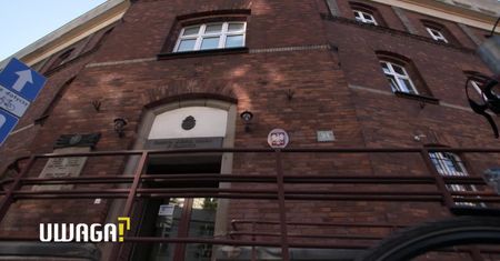 Pasażer groził, ubliżał i bił kierowcę taksówki. “Padały wyzwiska na tle narodowościowym”