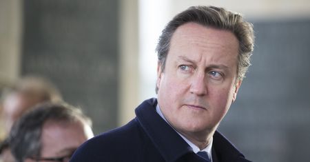 Walka z korupcją. Premier Cameron: będzie publiczny rejestr korzyści
