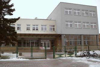 Szkolnictwo w Polsce. Samorządy chcą zlikwidować 100 szkół podstawowych i 23 gimnazja