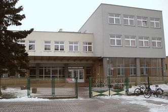 Szkolnictwo w Polsce. Samorządy chcą zlikwidować 100 szkół podstawowych i 23 gimnazja