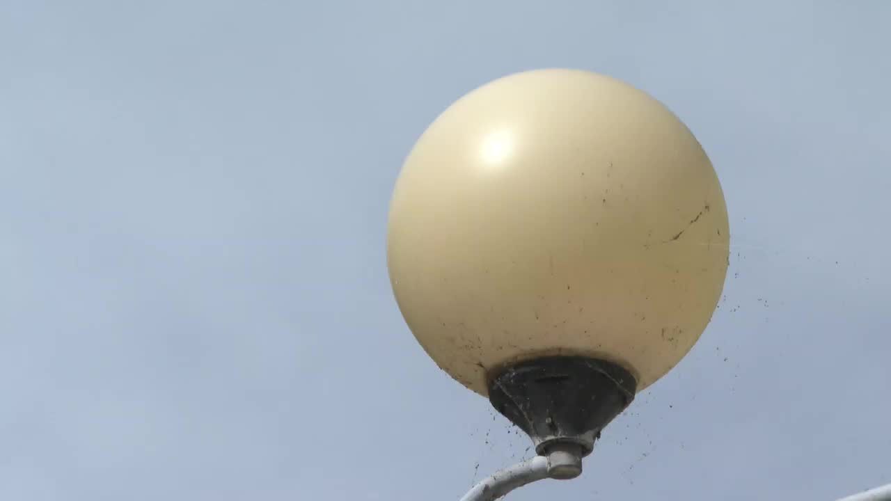 “Będziemy musieli rezygnować z inwestycji”. Podwyżki cen energii uderzają w samorządy