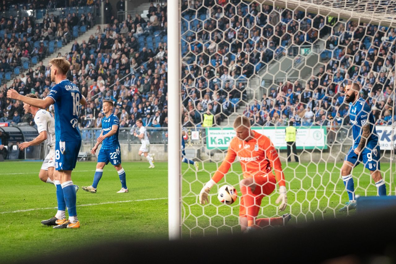 Lech Poznań traci pozycję lidera