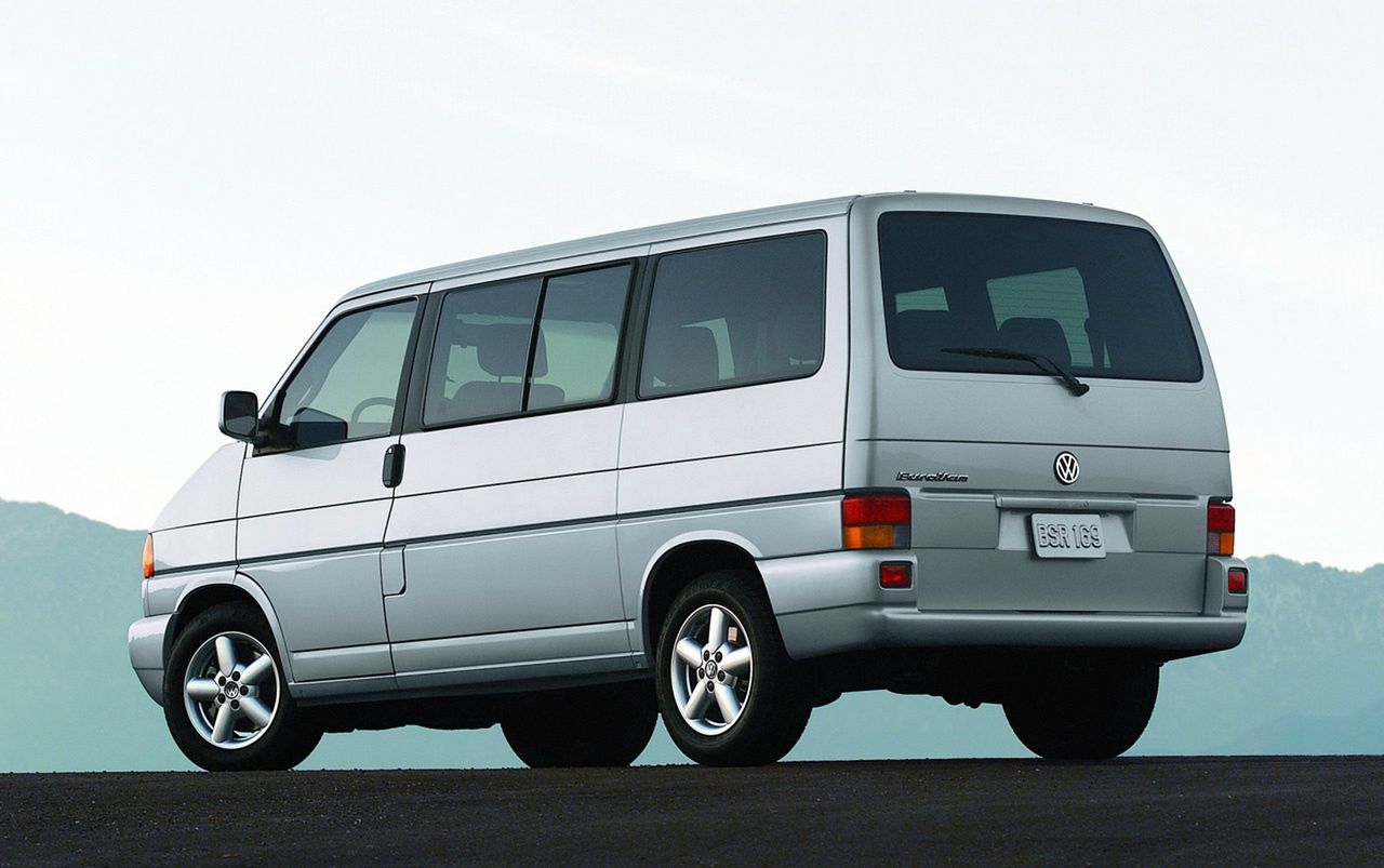 Multivan na rynek amerykański nazywał się EuroVan, najczęściej z silnikami 2.5 lub 2.8 na benzynę. 