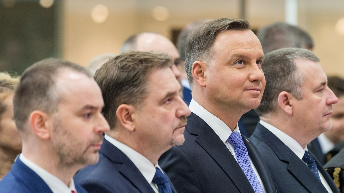 "Solidarność" bierze pod uwagę, że płaca minimalna w 2021 roku może wynieść mniej niż zapowiadał rząd.