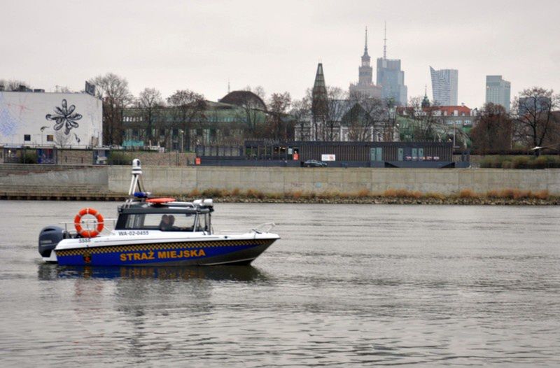 14-latek wpadł do Wisły. Uratował go patrol rzeczny