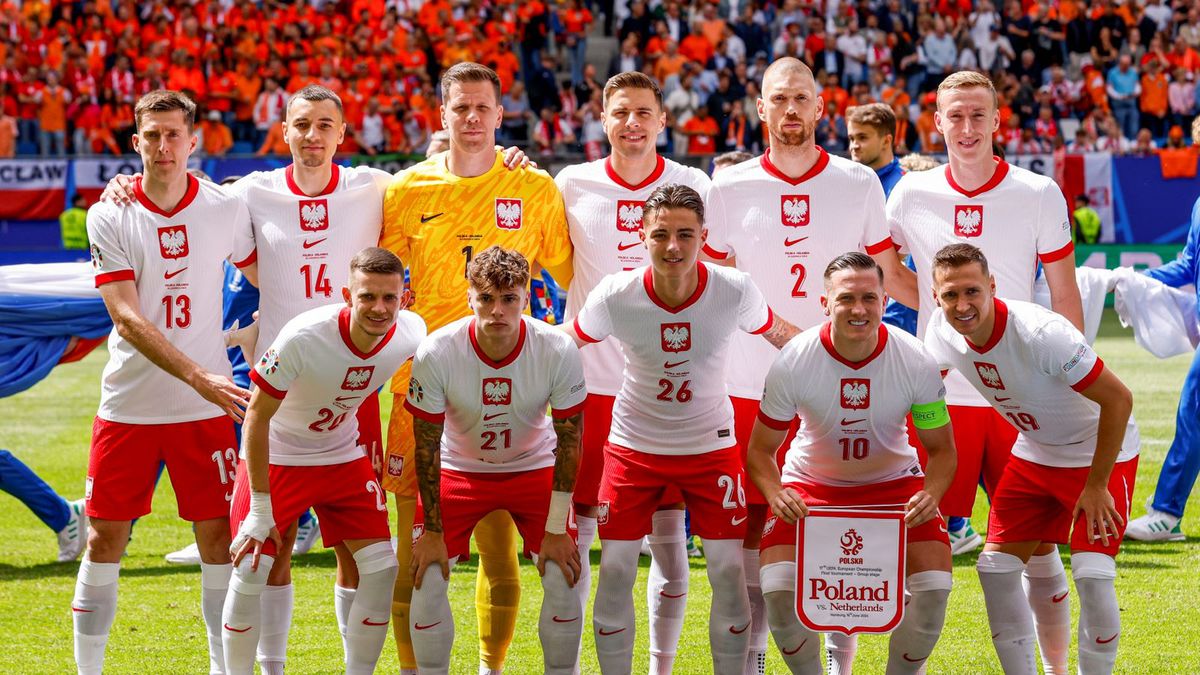 Getty Images / Marcel ter Bals/DeFodi Images via Getty Images / Na zdjęciu: reprezentacja Polski przed meczem z Holandią na Euro 2024