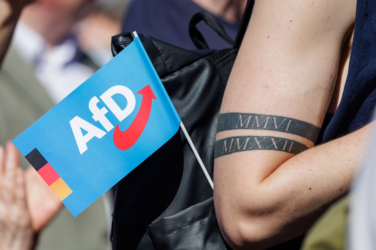 AfD rośnie w siłę. Socjolog wskazał kluczowy czynnik