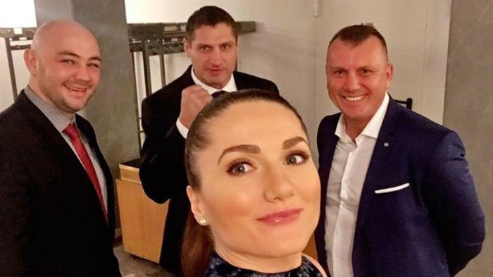 Zdjęcie okładkowe artykułu: Instagram / Ewa Brodnicka / Na zdjęciu: Adam Kownacki, Andrzej Gołota, Ewa Brodnicka, Mariusz Grabowski