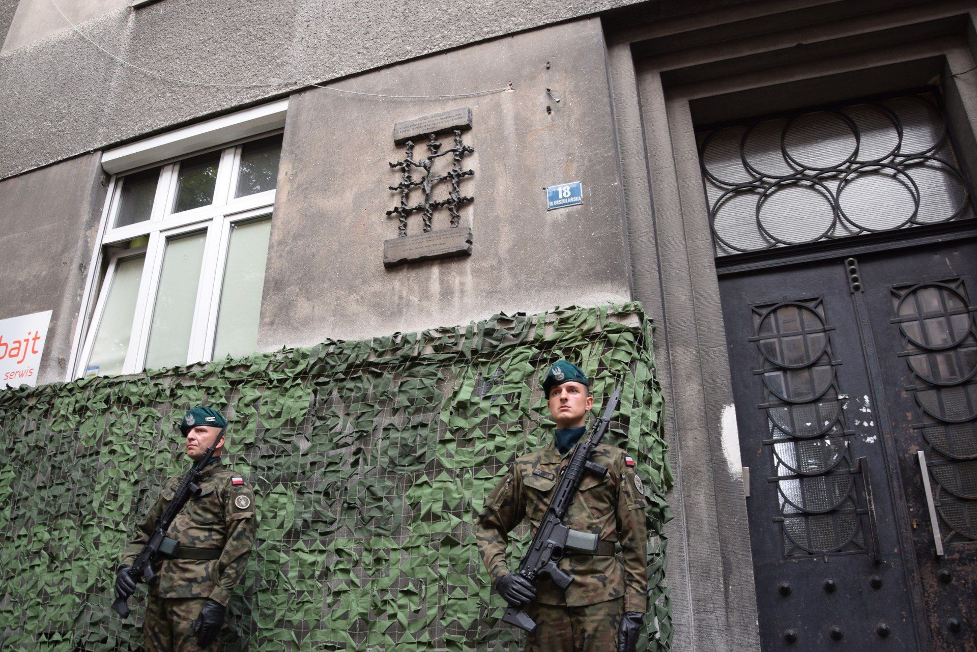 Obchody 86. rocznicy wybuchu II wojny światowej na ulicy Urszulańskiej w Tarnowie