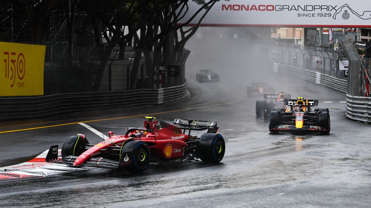 Zdjęcie okładkowe artykułu: Materiały prasowe / Pirelli Media / Na zdjęciu: deszczowe GP Monako