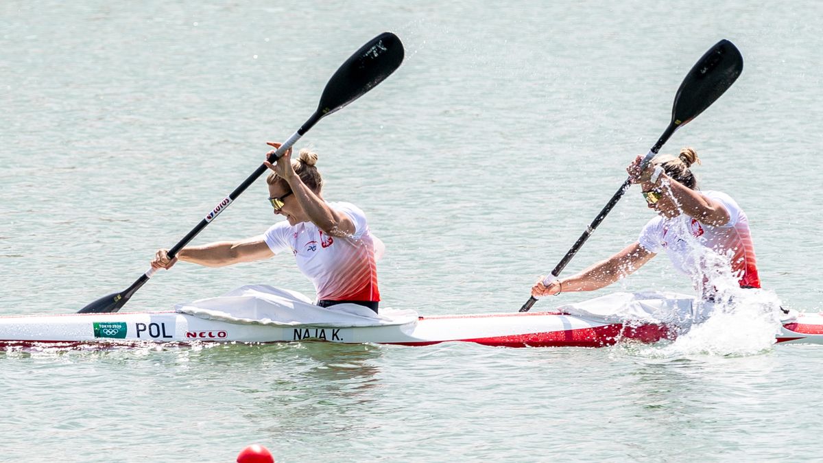 Karolina Naja i Anna Puławska