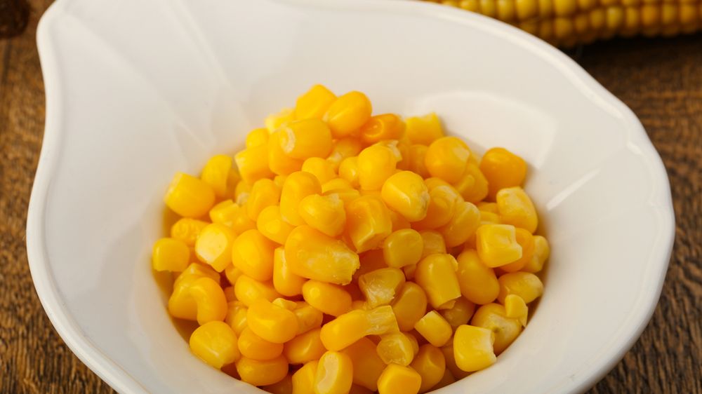 Gotowana mrożona słodka kukurydza (same nasiona) bez dodatku soli, odsączona