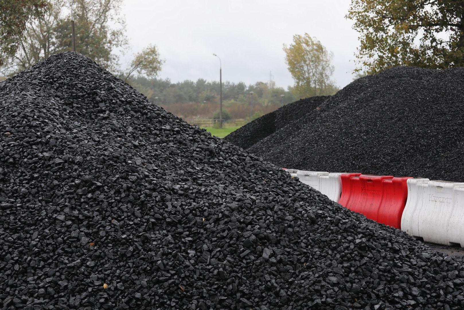Kary zamiast dopłat do węgla. Niemiła niespodzianka dla wielu Polaków