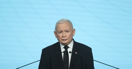 Orlen zatrzymuje Olefiny III. Kaczyński ostro komentuje