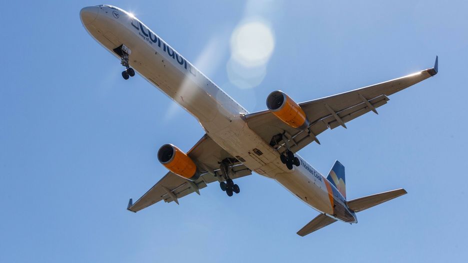 Zbankrutowa?o najstarsze biuro podr�?y Thomas Cook
DEU, Deutschland, Frankfurt am Main, 28.06.2019: Flughafen Frankfurt am Main, Frankfurt Airport, Registration: D-ABOJ Condor Boeing 757-330  DEU, Germany, Frankfurt am Main, 28 06 2019 Frankfurt am Main Airport, Frankfurt Airport, Registration D ABOJ Condor Boeing 757 330
R