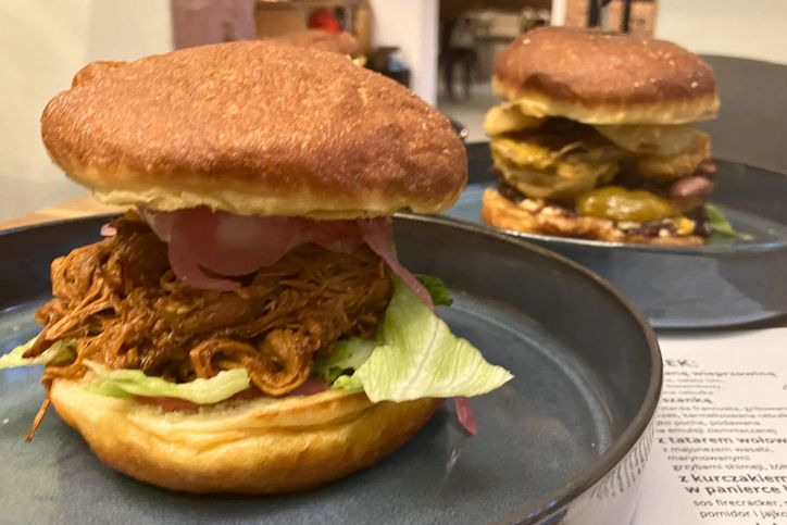 Pączek z pulled pork