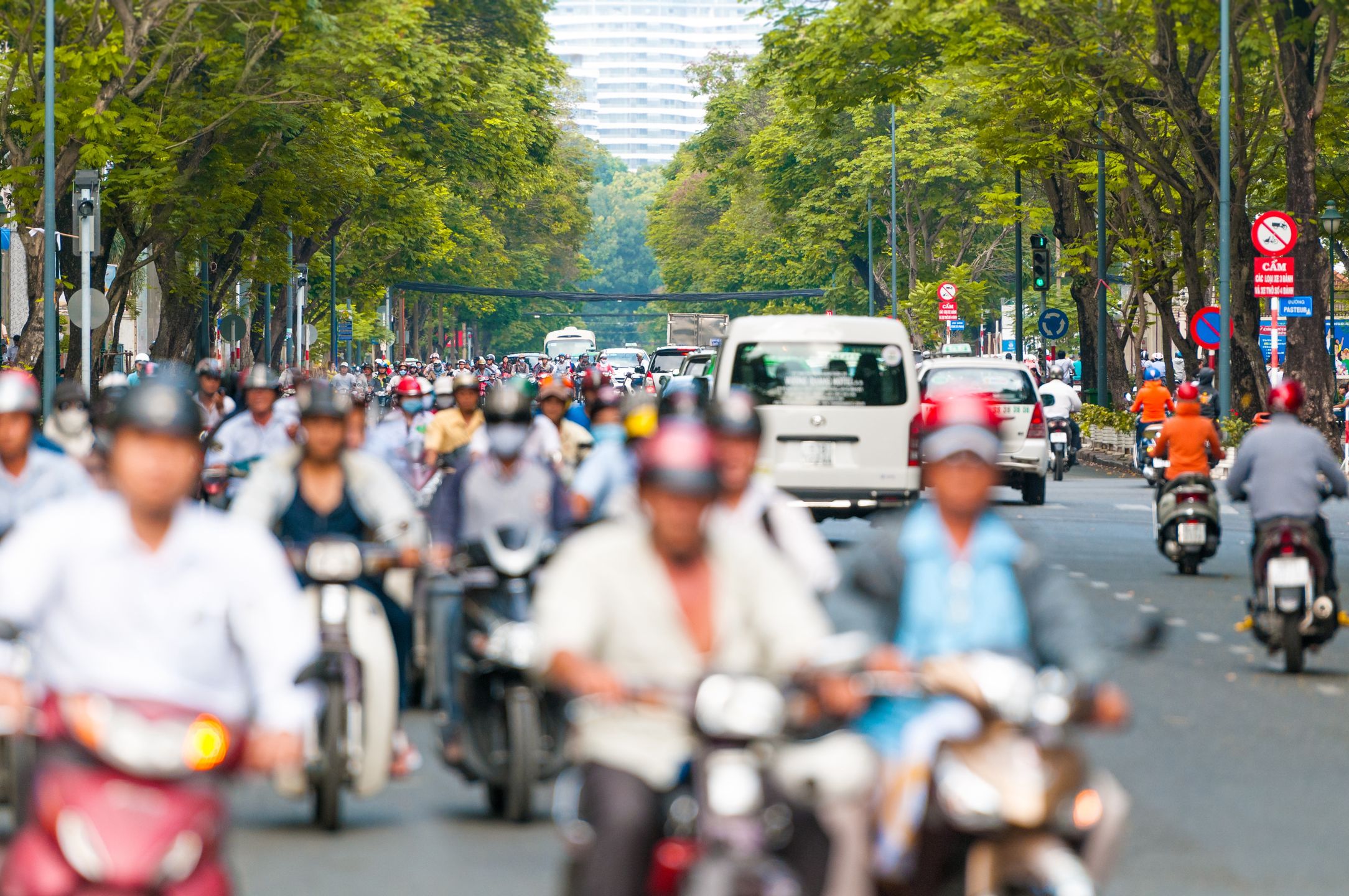 Skutery w Ho Chi Minh City 