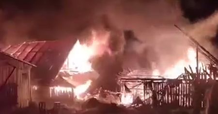 Ogromny pożar w Małopolsce. Strażacy walczyli z ogniem kilka godzin