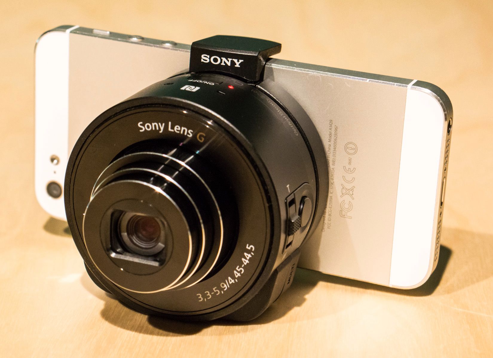 Hit czy kit? “Doklejany” obiektyw Sony do smartfonów 4