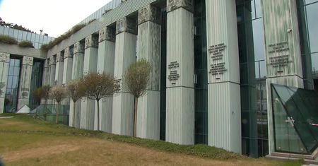 Legalni sędziowie SN odmawiają orzekania z neosędziami. Prezes Izby Karnej tłumaczy, dlaczego