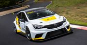Opel Astra TCR (2015) gotowy na wyścigi samochodów turystycznych