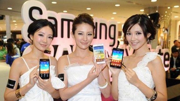 Galaxy S III to tylko podrasowany Galaxy S II? 1