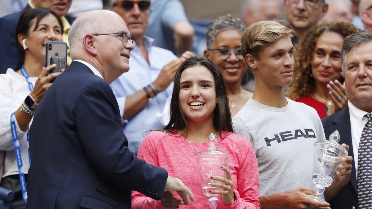 Zdjęcie okładkowe artykułu: PAP/EPA / JOHN G. MABANGLO / Na zdjęciu: Maria Camila Osorio Serrano (w środku) oraz Jonas Forejtek (z prawej)