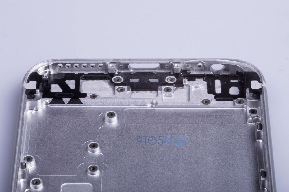 iPhone 6s wycieka na pierwszych zdjęciach. A konkretnie jego obudowa 9