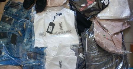 Sprzedawała podróbki ubrań i dodatków znanych marek podczas transmisji w sieci. Straty sięgają blisko miliona złotych