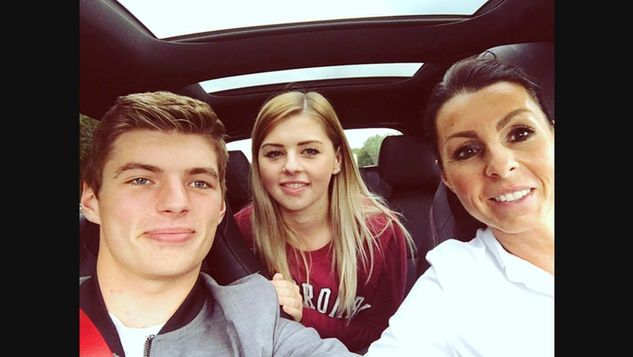 Max Verstappen z siostrą (w środku) i matką