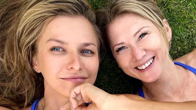 Anna Lewandowska z przyjaciółką Olą Dec