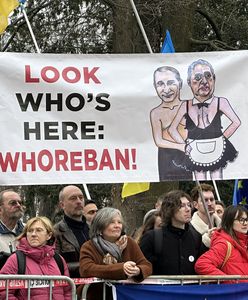 "Tchórzliwe przydupasy Putina". Orban i Fico "powitani" przez protestujących w Pradze