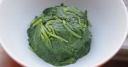 Szpinak gotowany z dodatkiem soli, odsączony