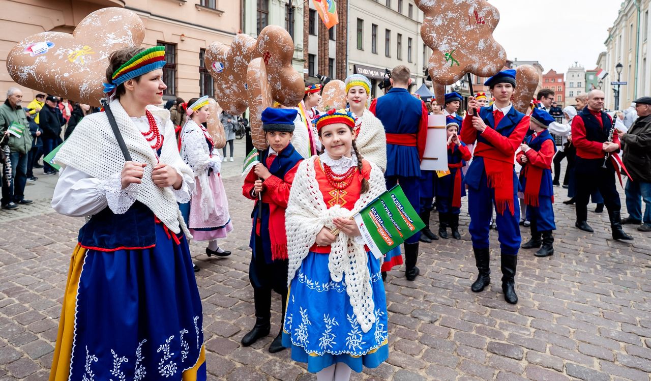 Parada i koncert na rozpoczęcie wielkiej imprezy w Toruniu [fotorelacja]