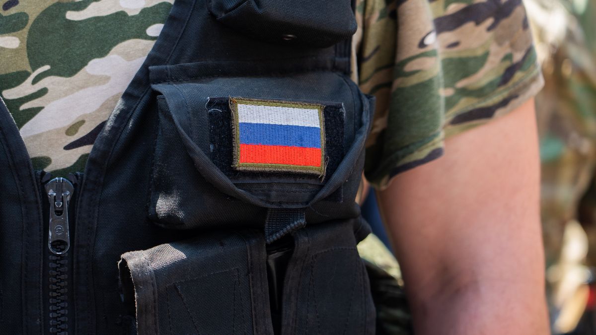 Breast patch with the Russian flag.
Russian military man with a Russian flag patch. Russian national flag, military chevron.
fortton
banner, strong, cover, cloth, shot, force, forces, stripe, soldier, patch, special operation