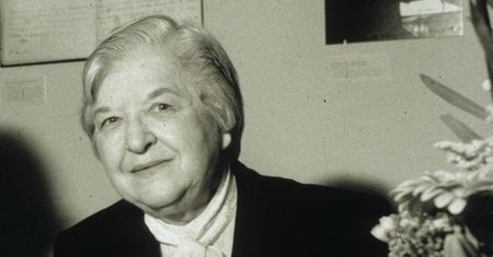 Stephanie Kwolek nie żyje. Jej wynalazek stosuje się w pancerzach i kamizelkach