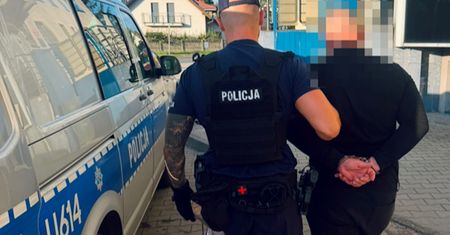 Potrącił seniorkę na przejściu dla pieszych i pojechał na zakupy