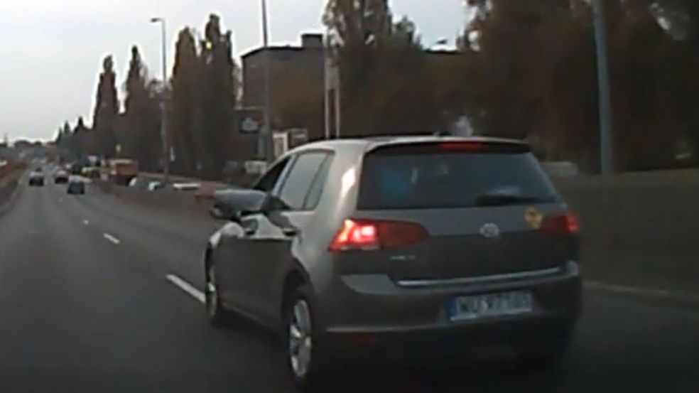 Zabawa w cykora na warszawskich ulicach 1