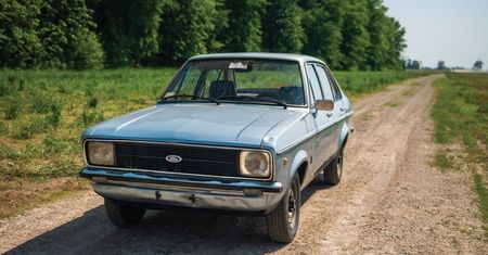 Ford escort Jana Pawła II trafi na aukcję. Cena jest zawrotna