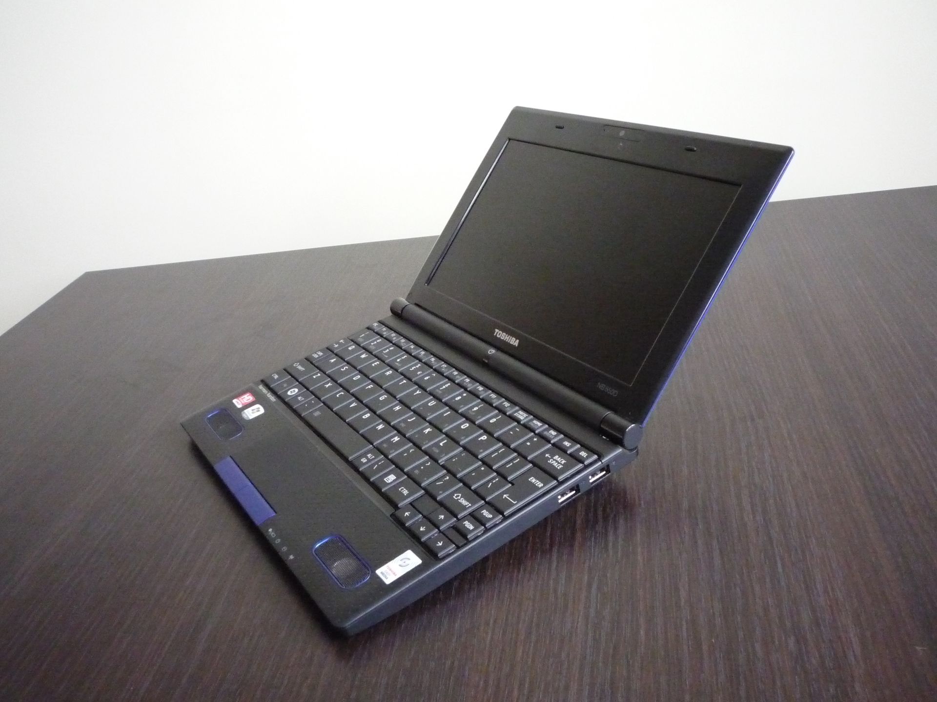 Toshiba NB550D - multimedialny maluch [test cz. 1] 1