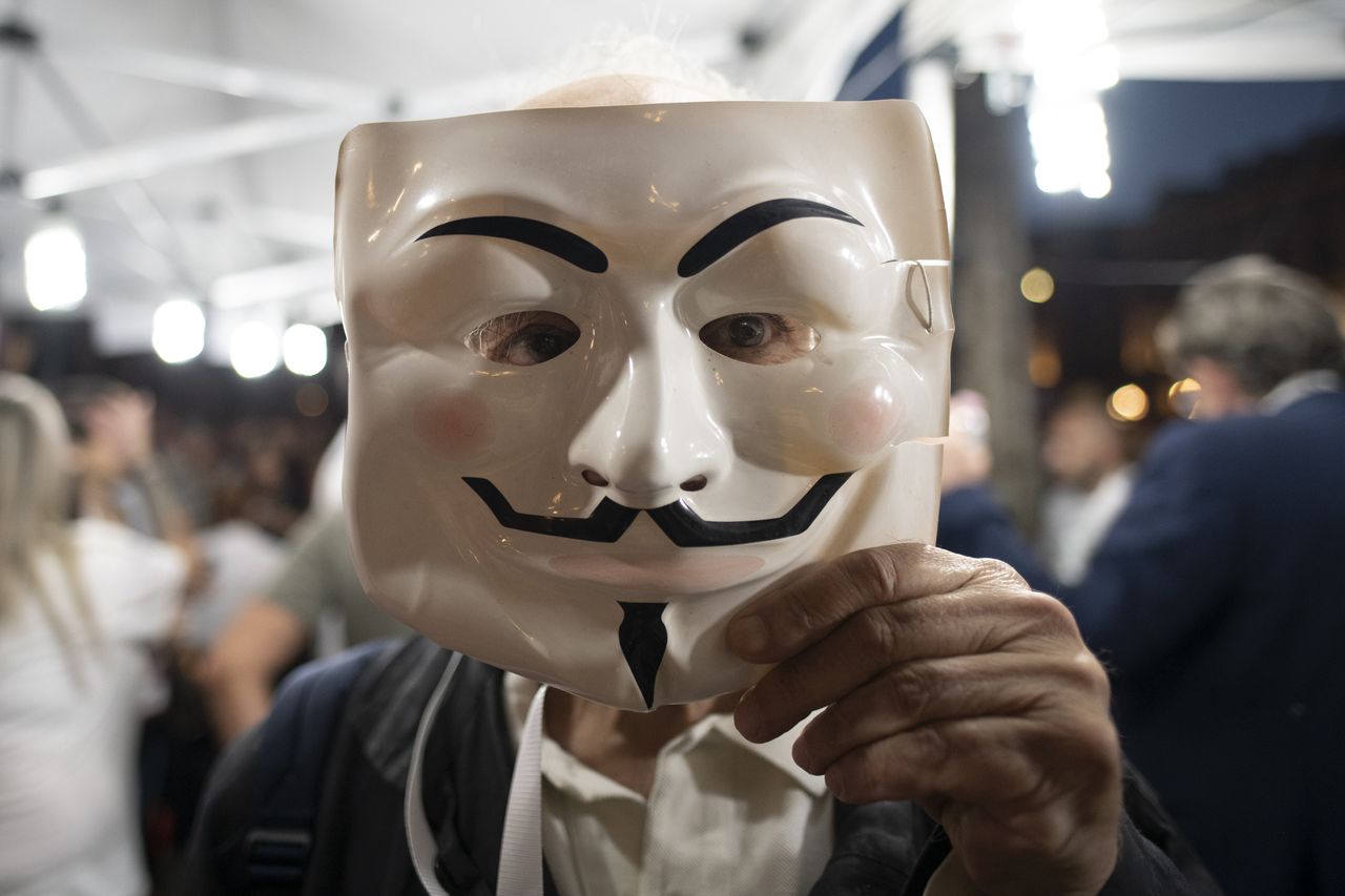 Anonymous w akcji. Wykradziono 817 GB danych z Roskomnadzoru - Anonymous uderzyło w Roskomnadzor