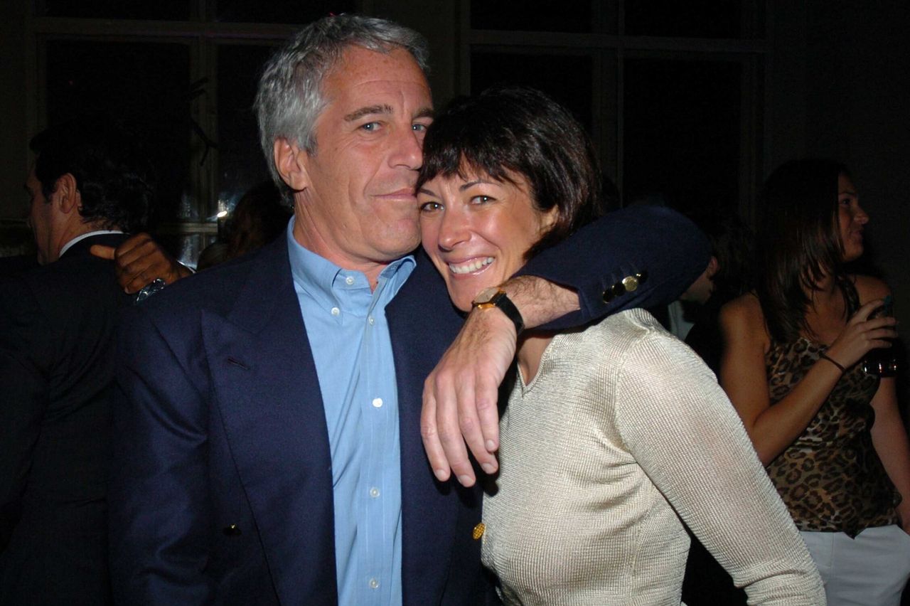 Miały wspierać Epsteina. W aktach nazwiska wpływowych kobiet