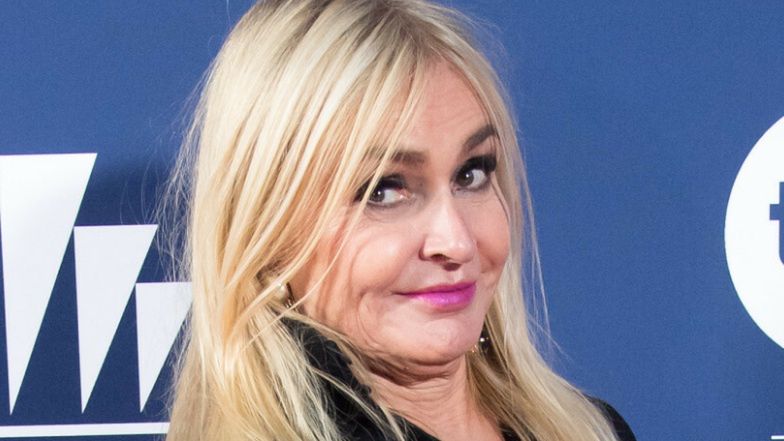 Internauci NIE POZNAJĄ odmienionej Moniki Olejnik na nowej okładce modowego magazynu. "To przecież NIE PANI. Grafik zaszalał"