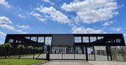Nowy Sącz: Letnie seanse filmowe przy stadionie Sandecji? Jest pomysł na wykorzystanie do tego telebimu i parkingu