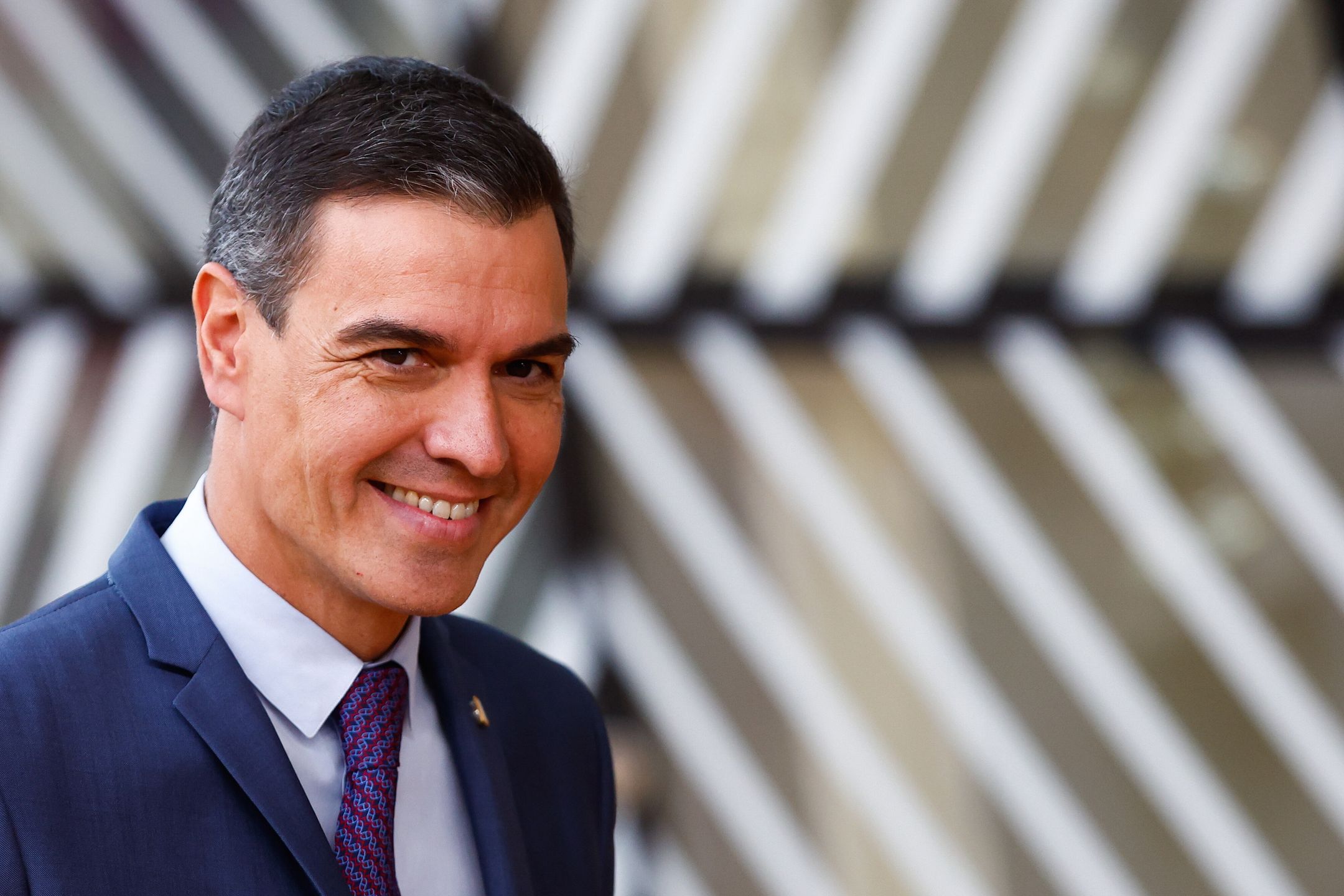 epaselect epa10254466 Spain's Prime Minister Pedro Sanchez arrives at the start of a two-day EU Council in Brussels, Belgium, 20 October 2022. The Council will gather on 20-21 October to discuss the ongoing conflict in Ukraine, the energy crisis, economic issues and external relations. EPA/STEPHANIE LECOCQ Dostawca: PAP/EPA.
