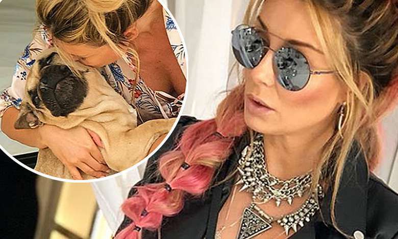 Małgorzata Rozenek bez makijażu popija poranną kawę