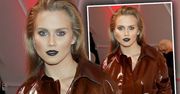 Agnieszka Kaczorowska kusi niczym seksowna czarownica. Płaszczyk w sam raz na Halloween, ale usta to hit sezonu!
