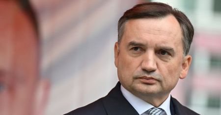 Ziobro znów zaatakował Tuska. "Sowiecka tradycja"